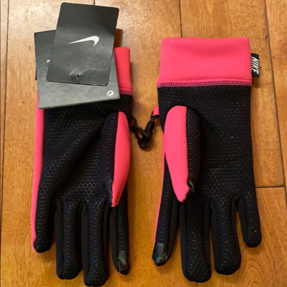 COPY - Youth Tech Glove - Picture 2 of 4